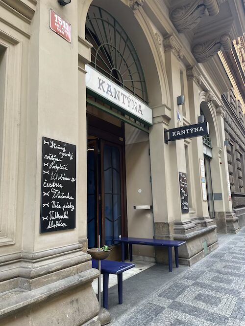 カンティーナの店構え