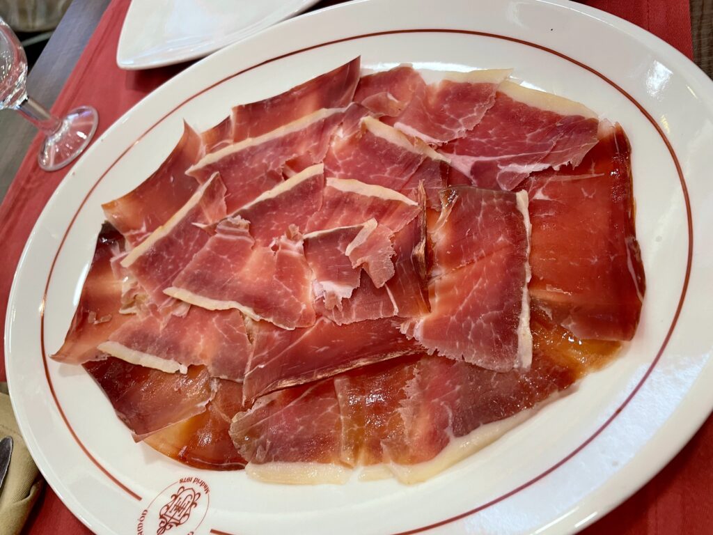 ハモン・イベリコ（スペイン産の生ハム）