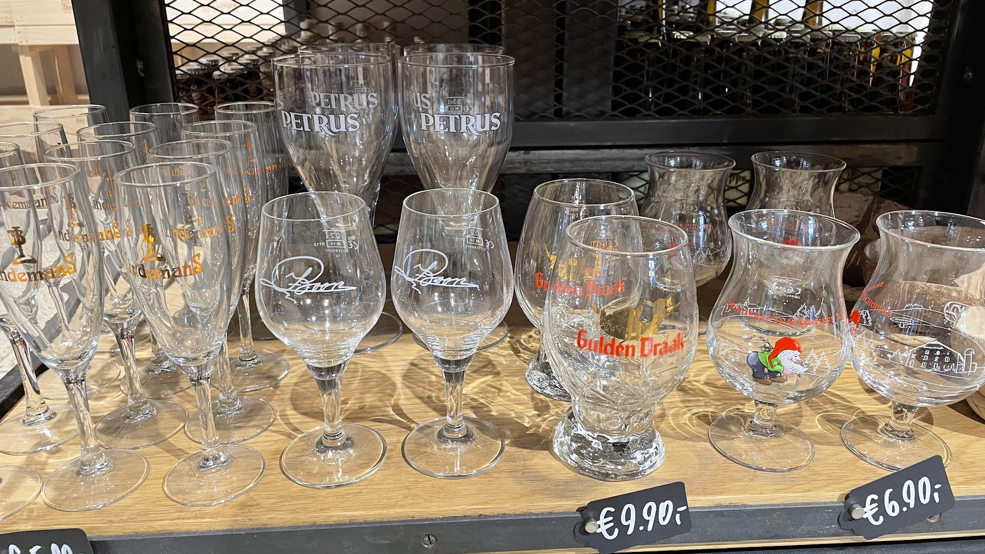 様々なビールグラス