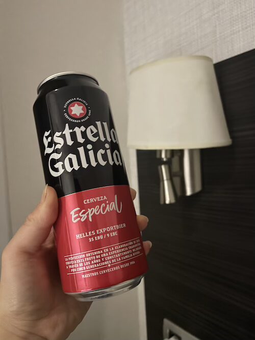 スペインのホテルで飲んだエストレージャ ガリシア