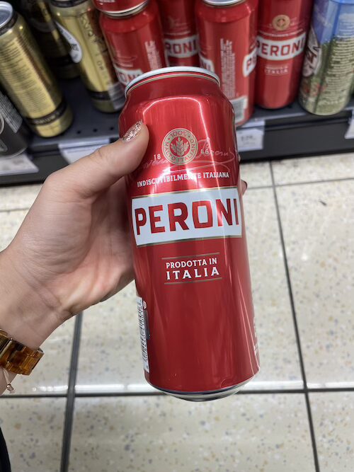 赤いPERONI(ペローニ・レッド)