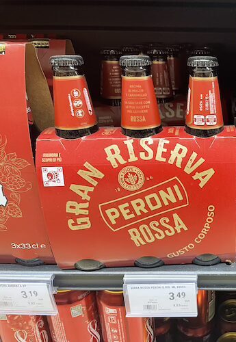 PERONIのROSSO(レッド)とDOPPIO MALTO(ダブルモルト)